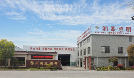 麻豆免费版在在线播放